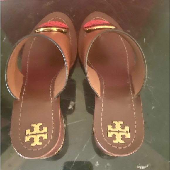 TORY BURCH Patos Disk 45 mm Leather Sandal - Picture 8 of 12